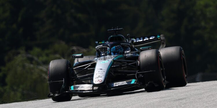 Russell vê McLaren como ameaça principal após sexta-feira na Áustria
