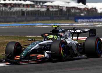 Norris: “Esta pista mostra quem tem um bom carro e quem não tem. Nós não temos”