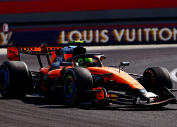 Norris dá à McLaren a primeira vitória da temporada na Hungria
