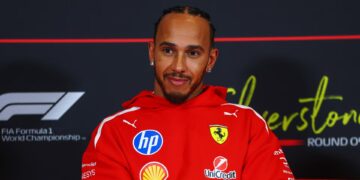 Hamilton e Leclerc antecipam dificuldades para a Ferrari em Silverstone