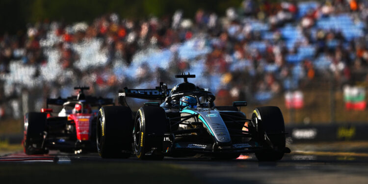 “Eles parecem muito fortes”, diz Russell sobre a Ferrari no Hungaroring