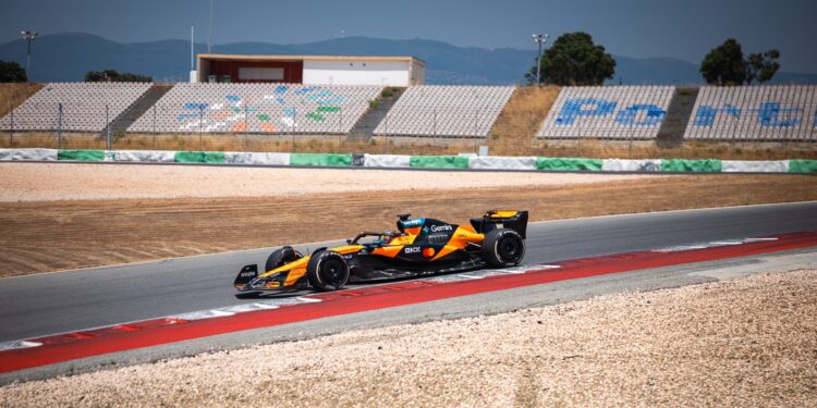 [FOTOS] McLaren concluiu teste “produtivo” em Portimão: “Foi bom regressar”