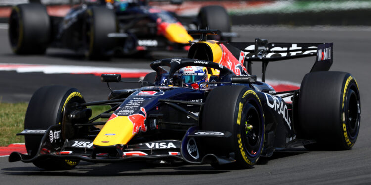 Verstappen: “Foi mais um fim de semana doloroso e frustrante”