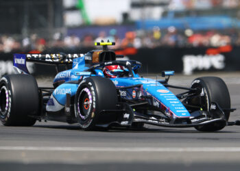 Sainz frustrado com o momento da Williams: “As melhorias não estão a funcionar”