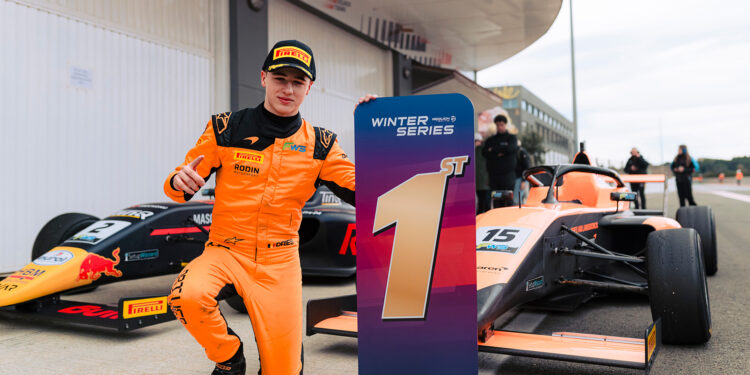 Verstappen apoia jovem piloto na caminhada rumo à Fórmula 1