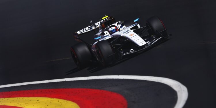 Sainz penalizado com três posições em Madrid