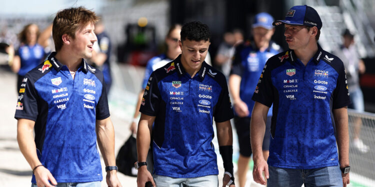 Red Bull confirma regresso de Hadjar em Baku