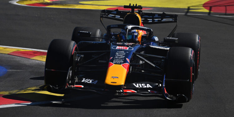 Verstappen prevê corrida difícil: “Mesmo se fores mais rápido, não consegues ultrapassar”