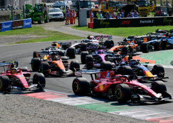 Hamilton rejeita versão de Leclerc sobre o incidente e afirma: “É demasiado tarde para ordens de equipa”