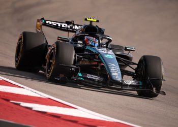 Antonelli regressa às poles, Ferrari perde ritmo após liderar treinos em Austin