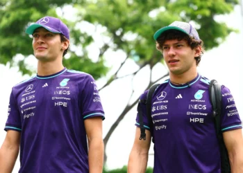 Wolff responde a acusações de favorecimento a Kimi Antonelli: “São absurdas”