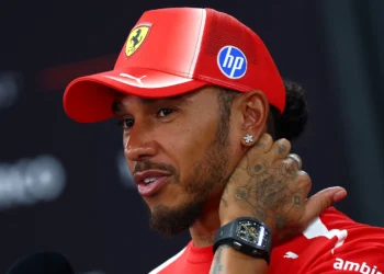 Hamilton, Verstappen e Russell esperam que rumores do regresso a África se concretizem