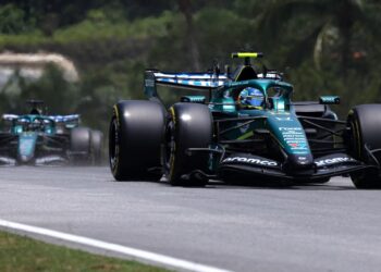 Alonso não espera lutar pelos pontos em Sepang apesar do “melhor fim de semana” da Aston Martin