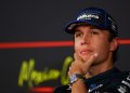 Albon responde a Alonso: “O nível é elevado em toda a grelha”