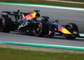 Verstappen alcança a primeira pole do ano em Sepang